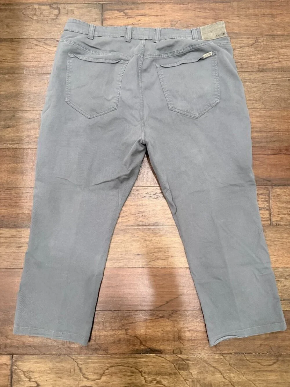 Joe’s Jeans The Classic Straight Leg Gray Stretch Chino Pants Men’s 46 Short